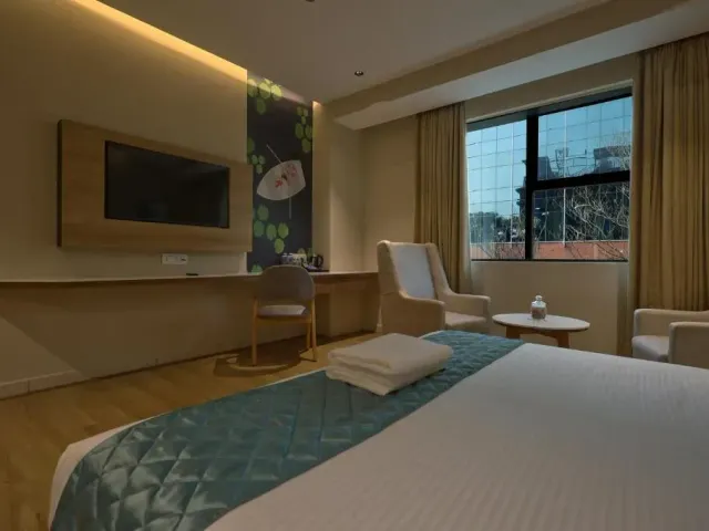 Photo 10 of 10 at Aurum Keys By VYDA