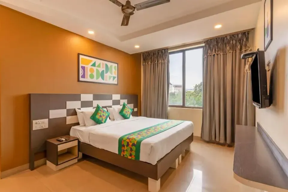 Photo 1 of 10 at Treebo Premium Raj Elegance Manyata Tech Park
