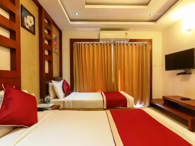 Photo 4 of 10 at Icon Suites by Bhagini