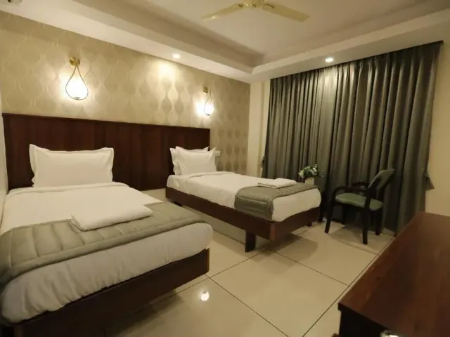 Photo 9 of 10 at Earth Hotels