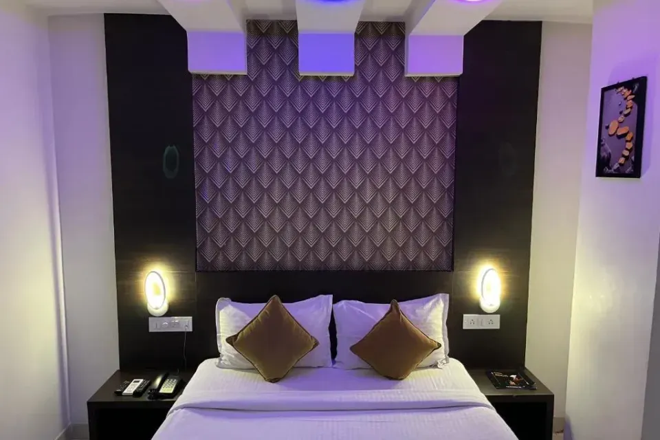 Photo 1 of 10 at The Porch Inn Hotel & Service Apartments Near Nimhans Hospital