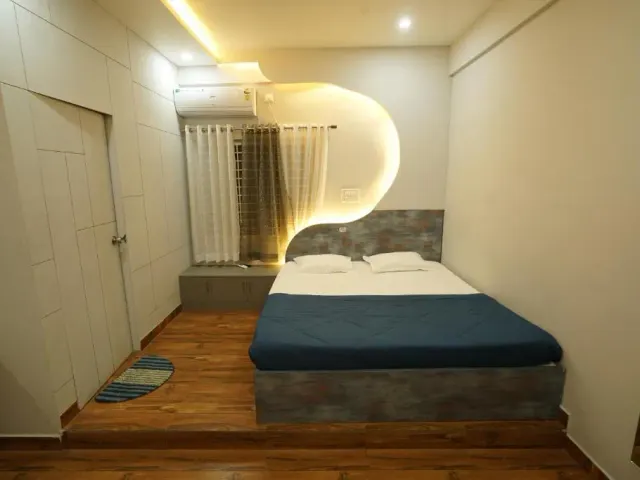 Photo 2 of 10 at Soundarya Sapphires 7 Bedroom Private Pool Villa Near Bangalore