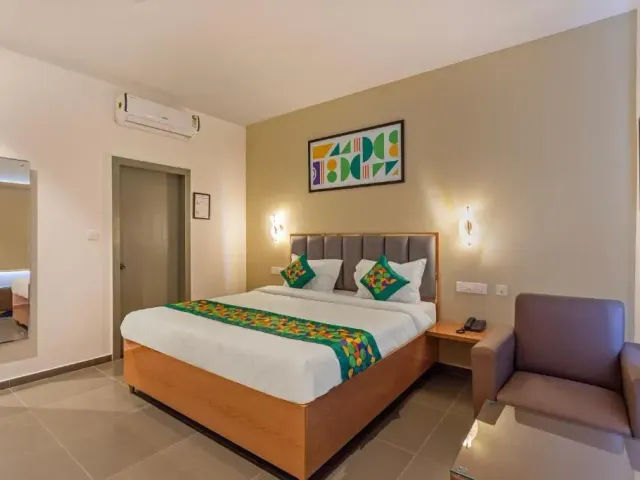 Photo 7 of 10 at Treebo Global Stay Rajajinagar