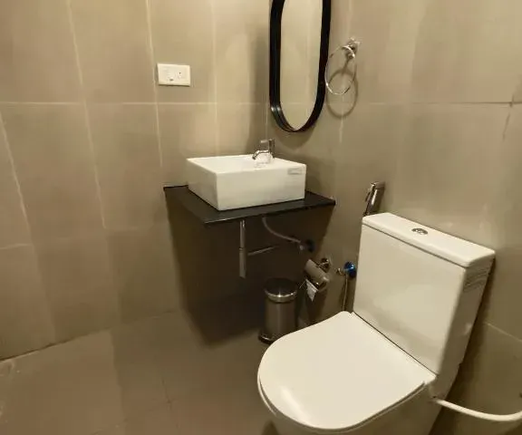 Photo 4 of 10 at Olive Hotel Palace Road by Embassy Group