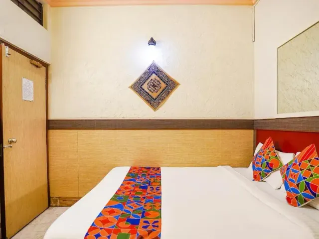 Photo 3 of 10 at Hotel Lalbagh Gardenia