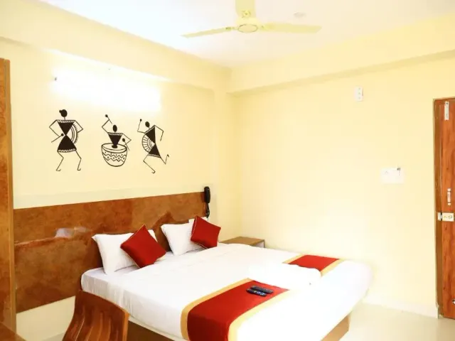 Photo 5 of 10 at Sasthi Suites