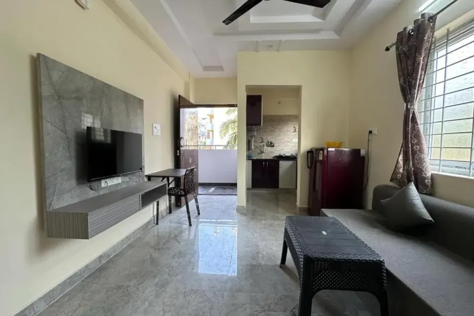Photo 1 of 10 at Cozy Room 1Bhk with Lift 501