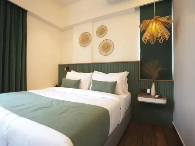 Photo 2 of 10 at Earth Hotels Hebbal