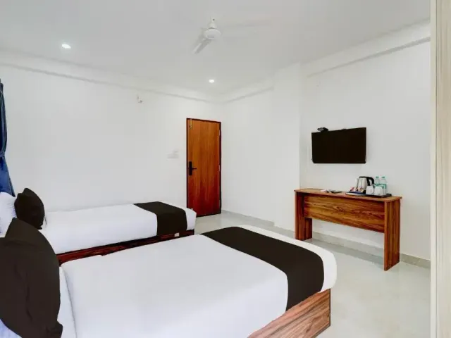Photo 8 of 10 at Collection O Brookefield Central Formerly Bangalore Inn