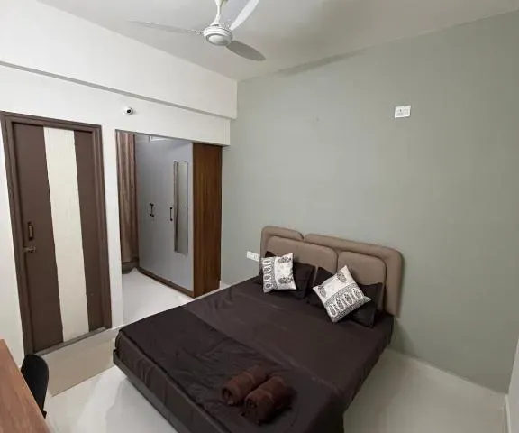 Photo 2 of 10 at Scuzi stays 1BHK Near Embassy Tech Village