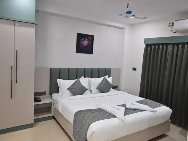 Photo 7 of 10 at Bilton Premium Luxury Hotel Koramangala