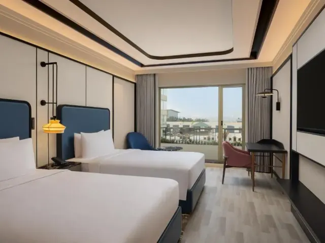 Photo 4 of 10 at DoubleTree By Hilton Bengaluru Airport