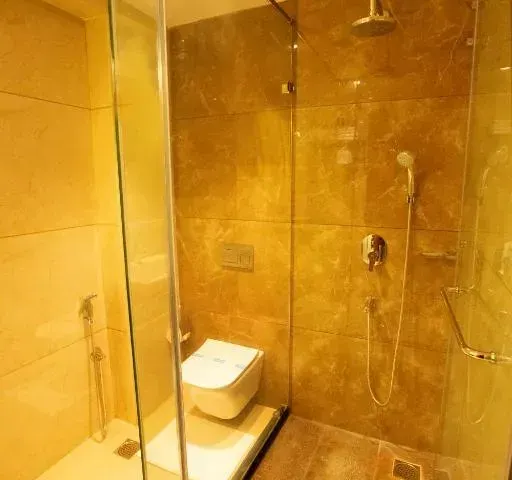 Photo 4 of 10 at Golden Fortune Suites Hotel