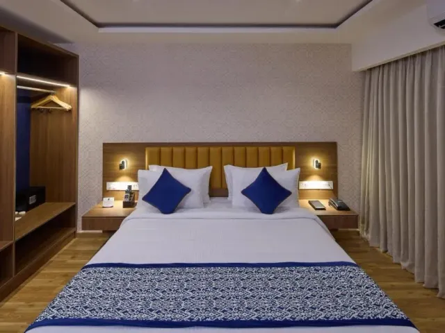 Photo 5 of 10 at Grand Continent Brookefield - A Sarovar Portico Affiliate Hotel