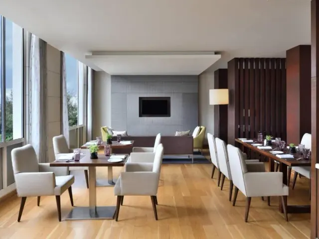 Photo 4 of 10 at Courtyard by Marriott Bengaluru Outer Ring Road