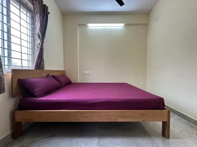 Photo 2 of 10 at Cozy Room 1Bhk with Lift 101