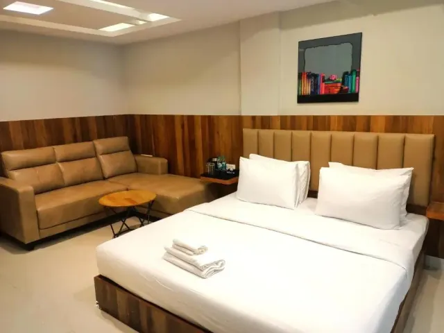 Photo 7 of 10 at Hotel Avenue Suites Near International Airport Bangalore