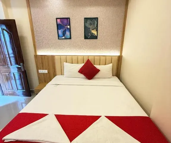 Photo 9 of 10 at FLORA SUITES