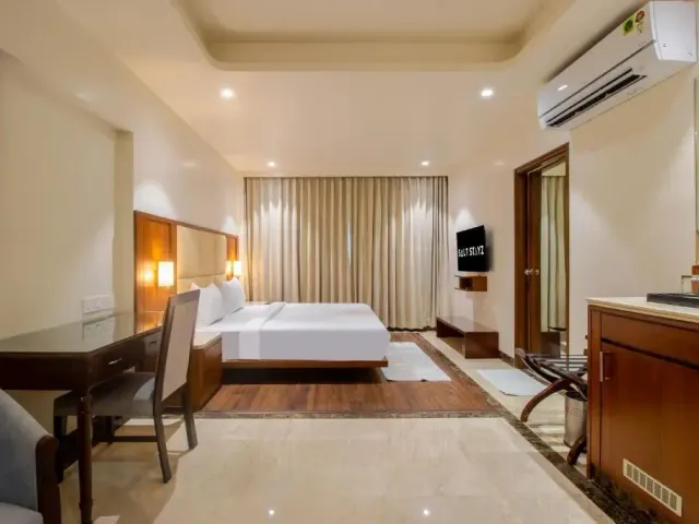 Photo 3 of 10 at Saltstayz Premier- Bengaluru Hebbal Airport Road