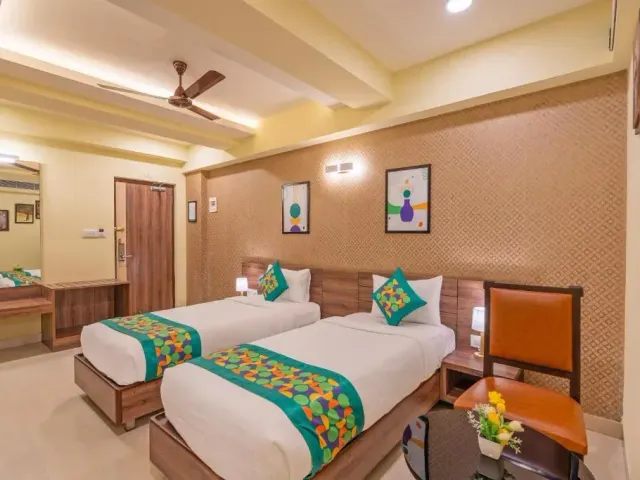 Photo 4 of 10 at Treebo Golden Stay Electronic City