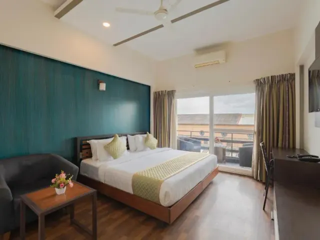 Photo 4 of 10 at R D Hotels HSR