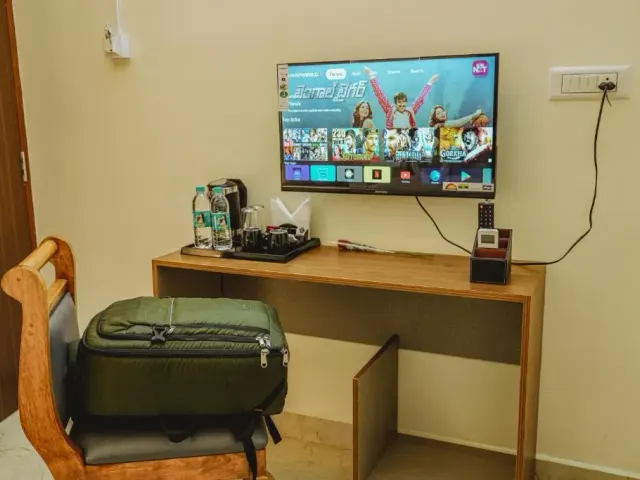 Photo 2 of 10 at Merry Inn Luxe Suites near Kempegowda international airport