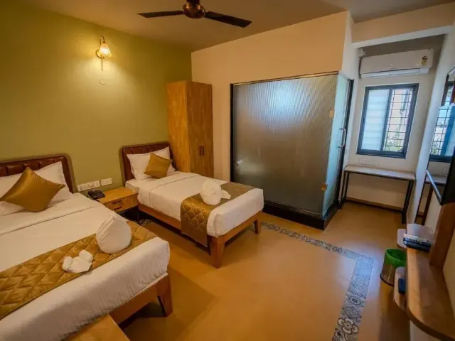 Photo 3 of 10 at Atithyaa Hotel
