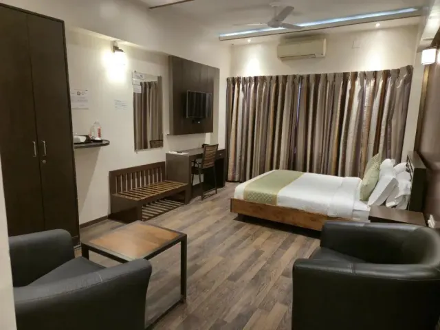 Photo 7 of 10 at R D Hotels HSR