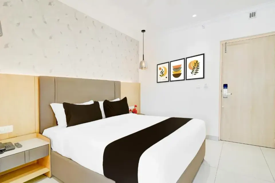 Photo 1 of 10 at Townhouse Oak AECS Layout Brookfield