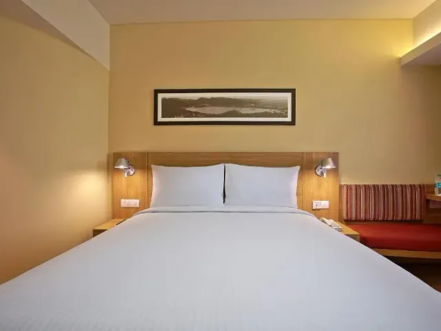 Photo 8 of 10 at ibis Bengaluru City Centre - An Accor Brand